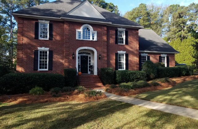 Spacious 5-bedroom house in the safest gated community in Augusta, Georgia.