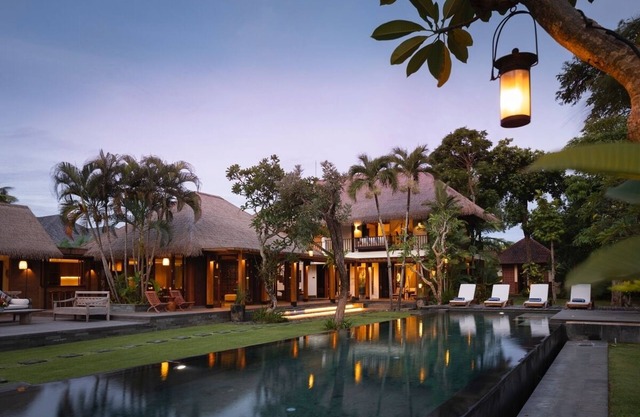 Spacious, 5BR Villa in Seseh-300m away to Beach