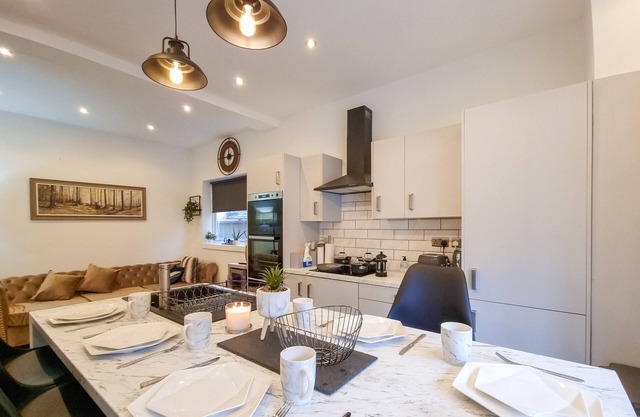 Spacious 6-Bed Home with Large Patio