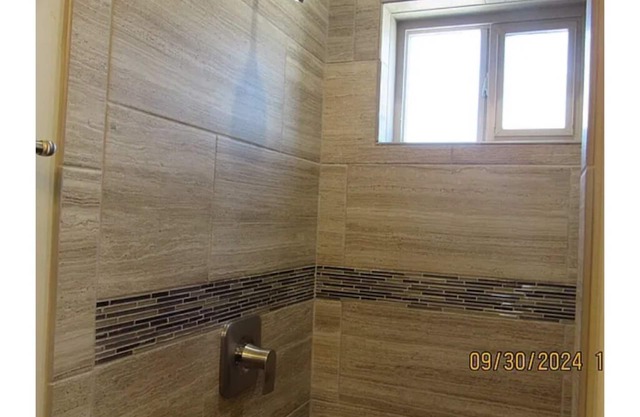 Spacious 6-bedroom house with WiFi and AC in enchanting Lake Havasu City