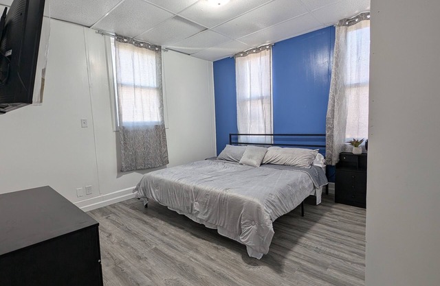 Spacious 6-bedroom house in Evansville