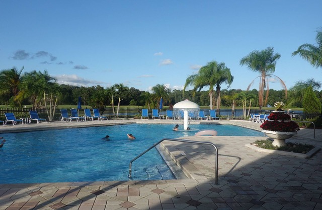 Spacious 6-bedroom house with private pool