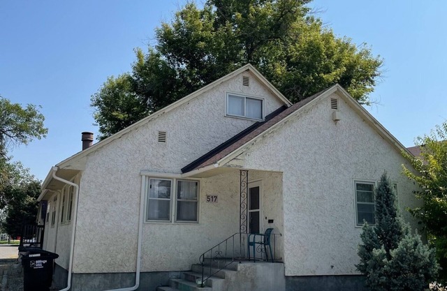 Spacious 6-bedroom house with AC, WiFi in charming Billings