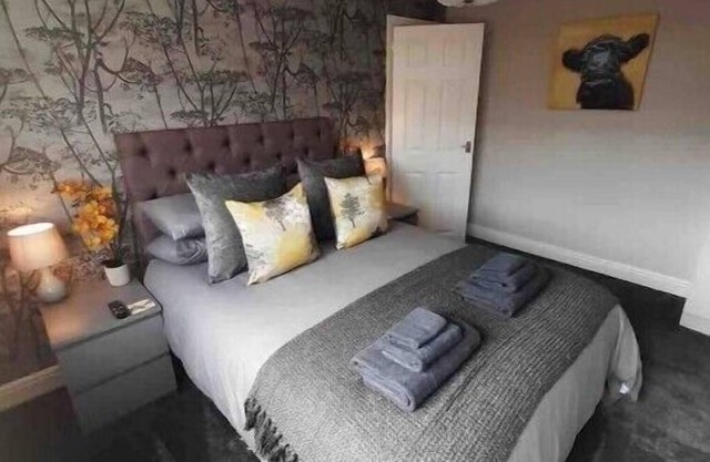 Spacious 7-bedroom house in fantastic Blackpool with AC