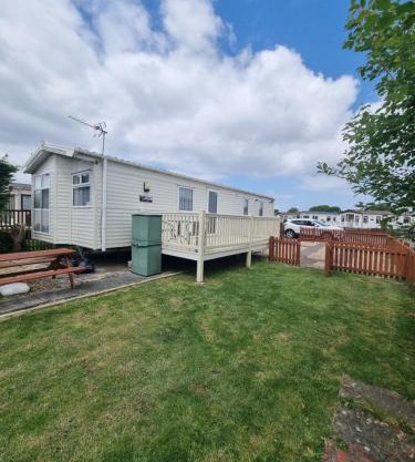 Spacious 8 birth 3 bedrooms A22 Unity Beach Holiday Resort Unity Brean 1 pet stays free