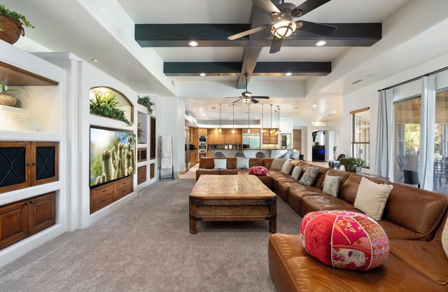 Spacious 9-bedroom villa in enjoyable Scottsdale with Wi-Fi, Sauna, family frdly