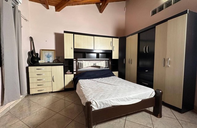 Spacious and comfortable apartment with barbecue and bathtub