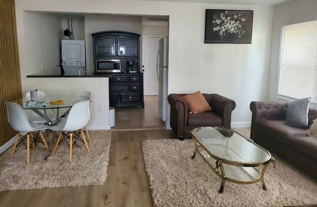 Spacious and comfortable studio with Amazing amenities and pet-friendly