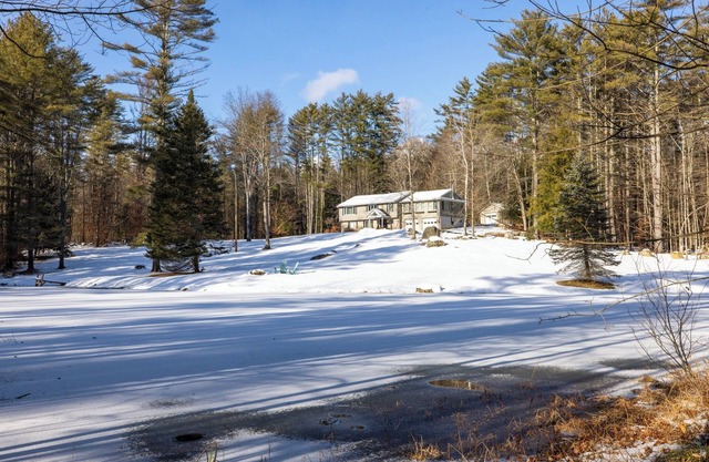 Spacious and Cozy Adirondack Home Just Minutes to Lake George and Gore Mountain