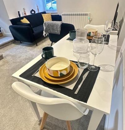 Spacious and Stylish Flat in Trowbridge, Wiltshire
