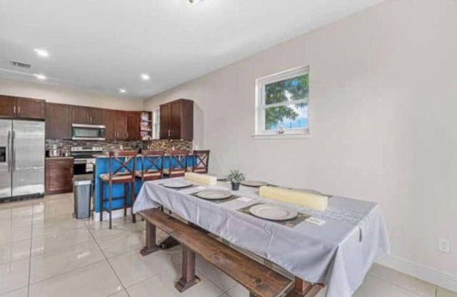 Spacious and Updated 3/2 Bed and Bath!