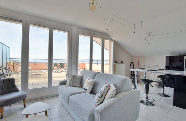 Spacieux appartement avec terrasse, animaux admis et parking