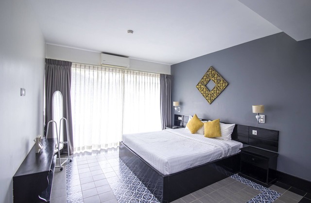 Spacious Apartment in The Top Attractions of Siem Reap - 002