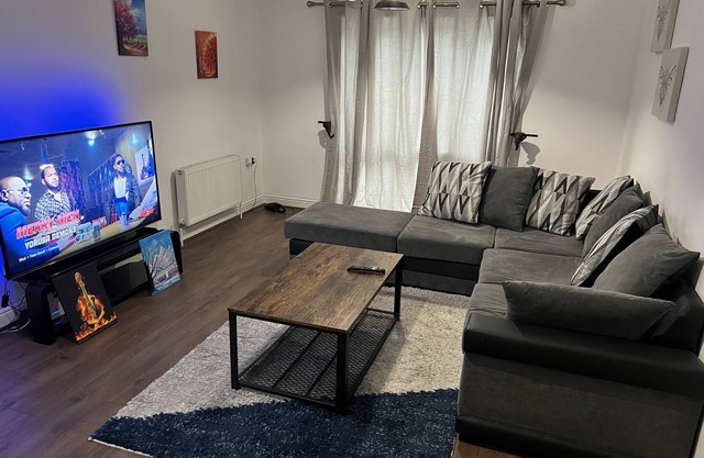 Spacious Apartment 10 min from Bluewater Shopping Centre.