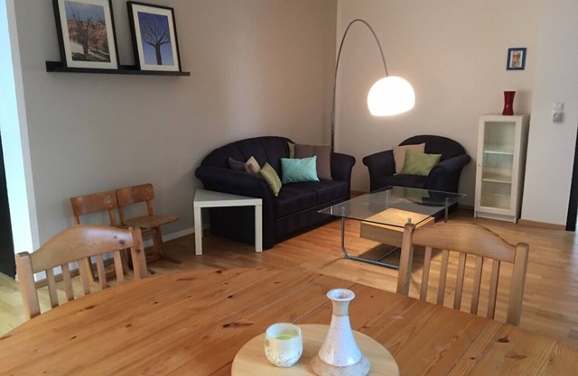 appartement spacieux avec vue sur la terrasse verte et privée