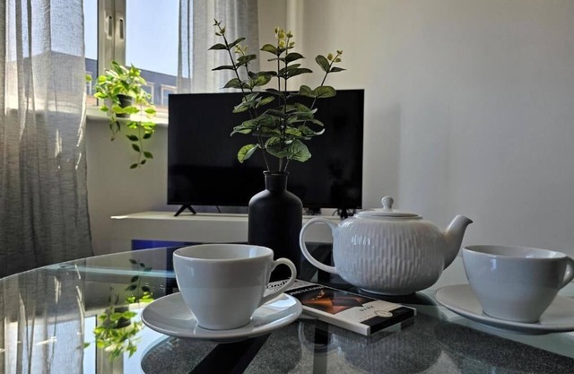Spacious Apartment -2 Bedroom With 2 En-suite Bathrooms