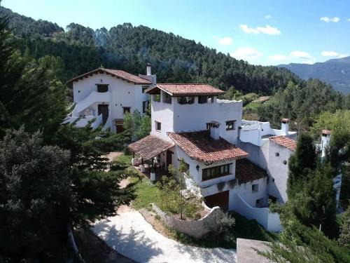 Spacious Apartment with Pool in Yeste - 120 m² - 10 Guests