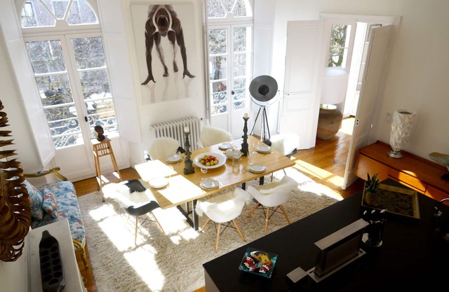 Spacieux apt de type 5 de 95m², grand volume, PISCINE CHAUFFEE