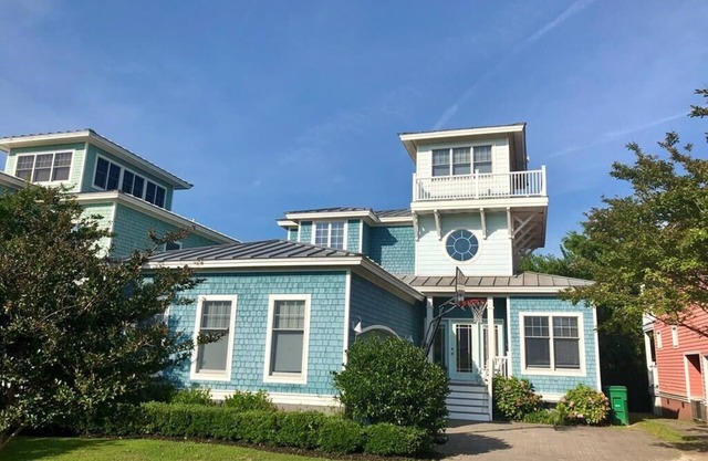 Spacious Beach House: Oystermen's Pearl: Golf Cart Included
