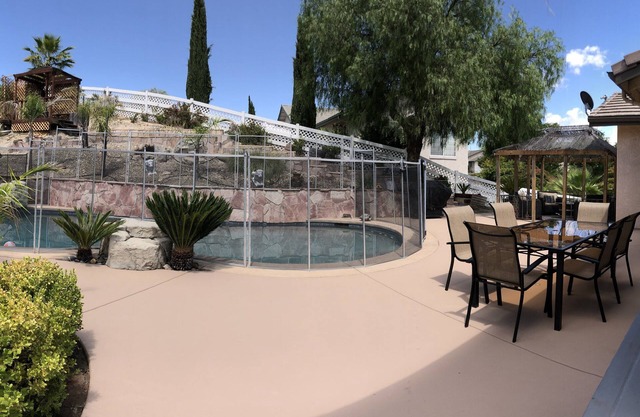 Maison spacieuse, belle et propre avec piscine près du centre-ville