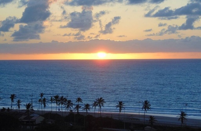Chambre Appartement et Grande Chambre, près de la plage et belle vue mer