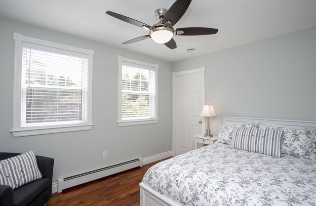 Spacious Chester Village House, 4 Bedrooms, 2.5 Baths