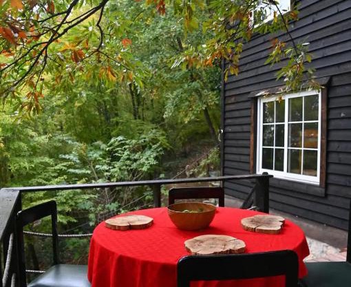 Spacious cottage with great views