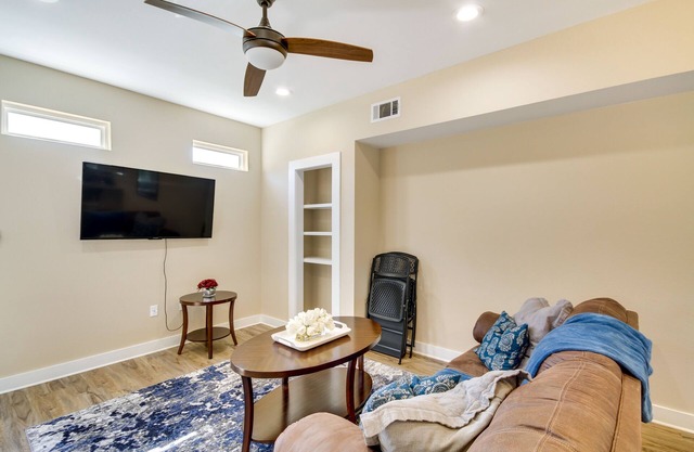 Spacious D'Iberville Townhome Near Beach & Casino!