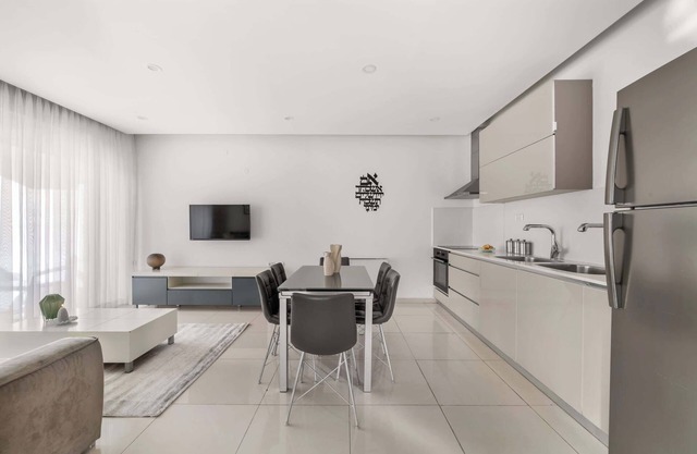 Spacious Downtown Retreat with Terrace and Parking