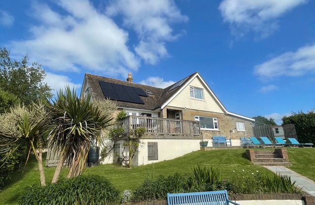 troisgableswestwight. Maison de village avec une vue imprenable