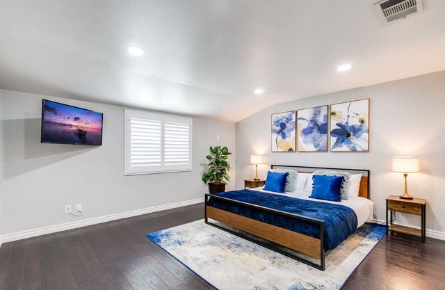 Spacious, Family-Friendly Home w/ Yard by Disneyland, OC, LA, and Beaches