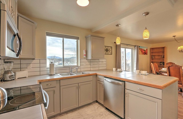Spacious, Comfortable Family Home w/ Mountain Views, Near Outdoor Recreation!