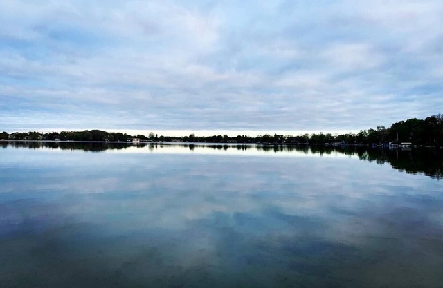 Maison familiale spacieuse au bord du lac