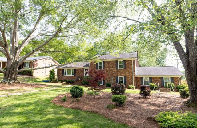 Spacious Family Retreat