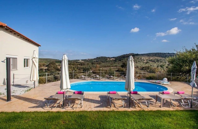 Villa Chreal - une intimité totale avec vue panoramique et à seulement 5 min. fr. plage de sable