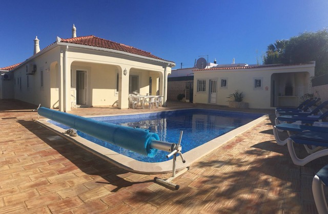 Villa familiale spacieuse avec piscine privée
