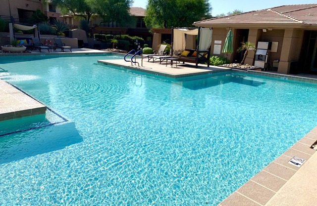2 br furnished luxury condo with 2 car garage in Grayhawk, north Scottsdale