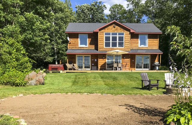 NOUVEAU! Accueil Waterfront sur Long Lake w / Dock & Beach!
