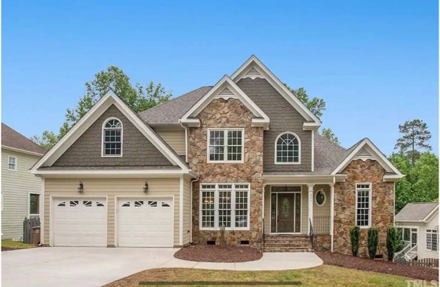 Spacious Home, Dedicated Workspace, Screened Patio, Spacious, Modern