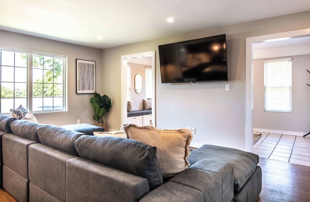 Convenient to downtown and interstate
