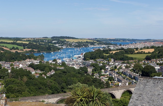 Maison spacieuse à Cornouailles, vue sur la mer, parking dans la rue, pour 8 personnes, Nr Falmouth