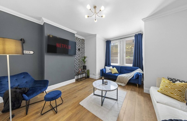 Beautiful Home in the heart of Medway | Book Now!