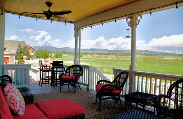 Spacious Home on Lake w/ Rocky Mountain Views - 15 Min to Boulder