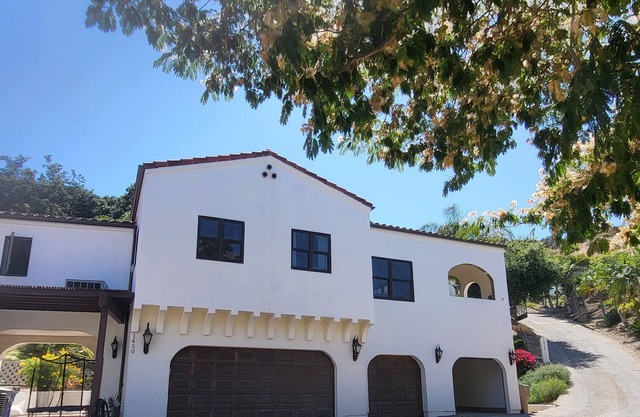 Spacious home with views, quiet, clean, and private.