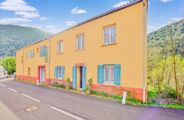 Maison de vacances spacieuse avec accès à la plage