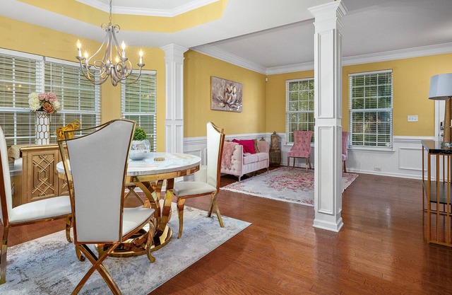Spacious home with walking trails, fenced yard and community pool!