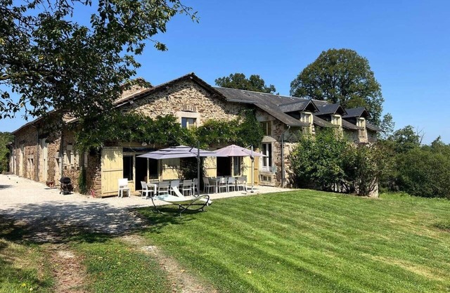 Maison spacieuse 20+ personnes en pleine nature