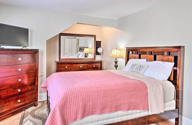 Spacious Indy Home: Walk to State Fairgrounds