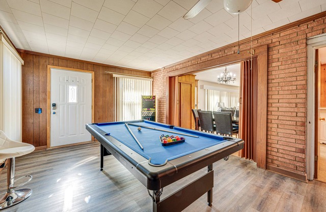 Spacious Lexington Abode w/ Pool Table & Fireplace