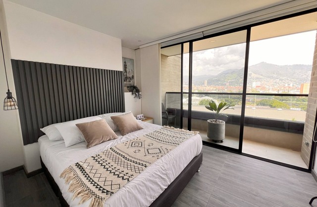 Spacious loft at amazing location!